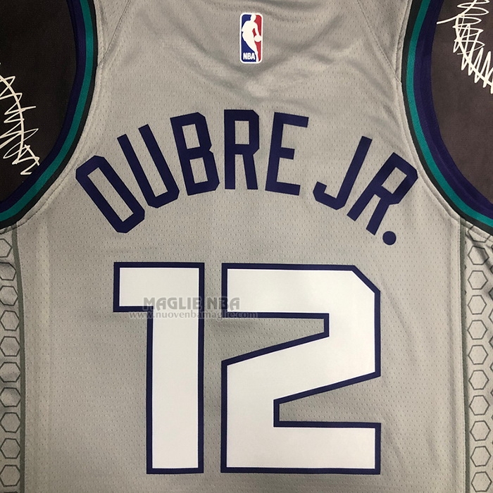 Maglia
 Kelly Oubre JR. NO 12 Charlotte Hornets Citta
 Edition Grigio
